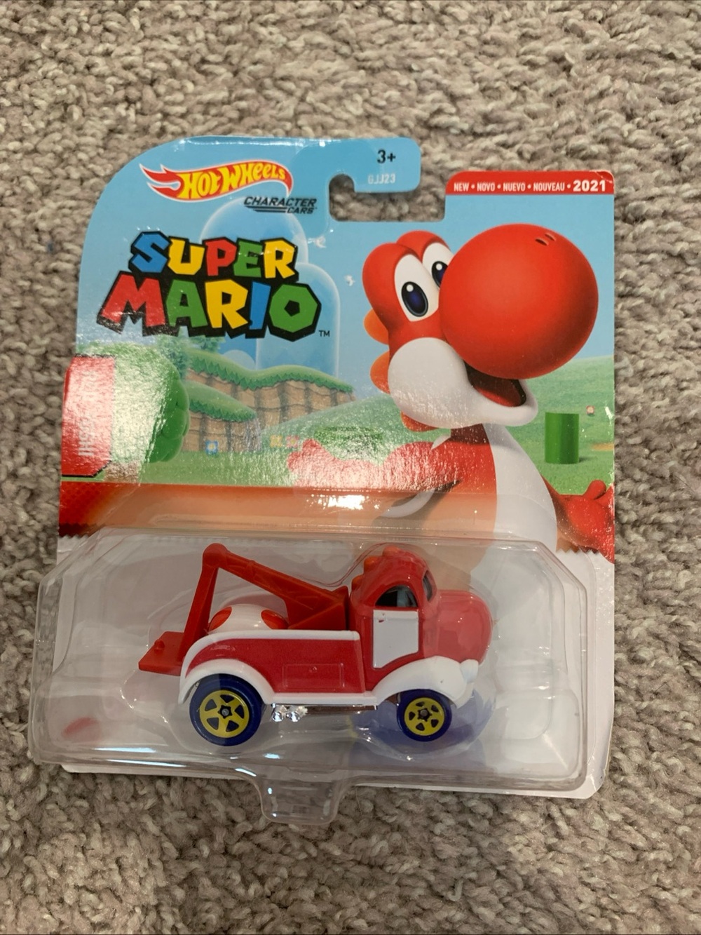 Super Mario Red Yoshi Tow Truck Hot Wheels